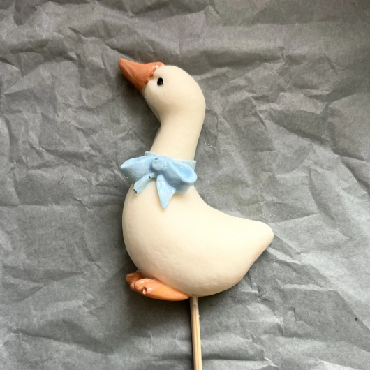 Фигурка из шоколадной глазури Гусь Вася, 7,5*4см